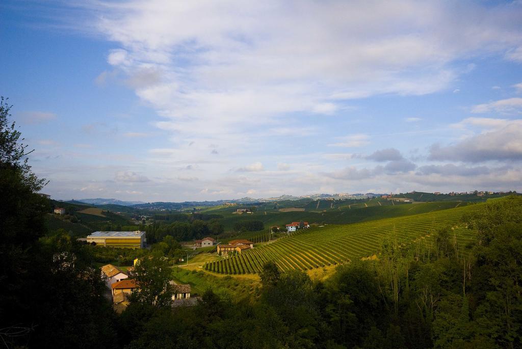 Archi Del '400 Appartamento Barolo Exterior foto